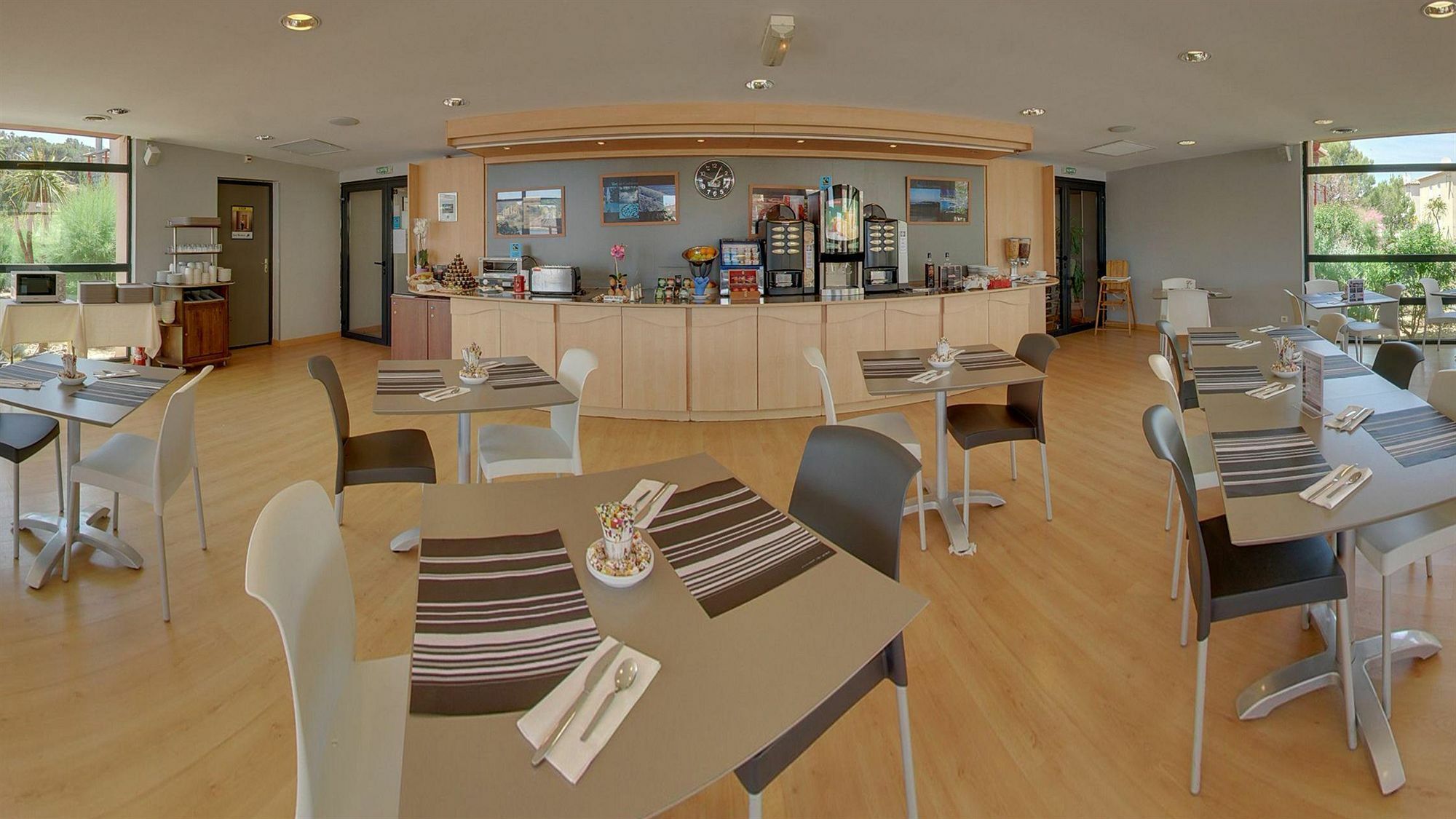 Hotel Le Phoebus Garden & Spa Gruissan Εξωτερικό φωτογραφία
